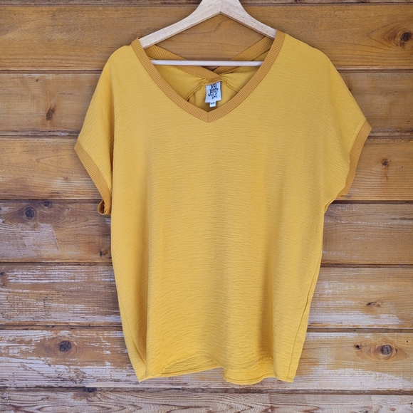 Ivy Jane V-Neck Rib Trim Tee XS